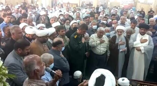   پیکر مرحوم حجت الاسلام محمدحسین بدری در گناوه تشییع شد