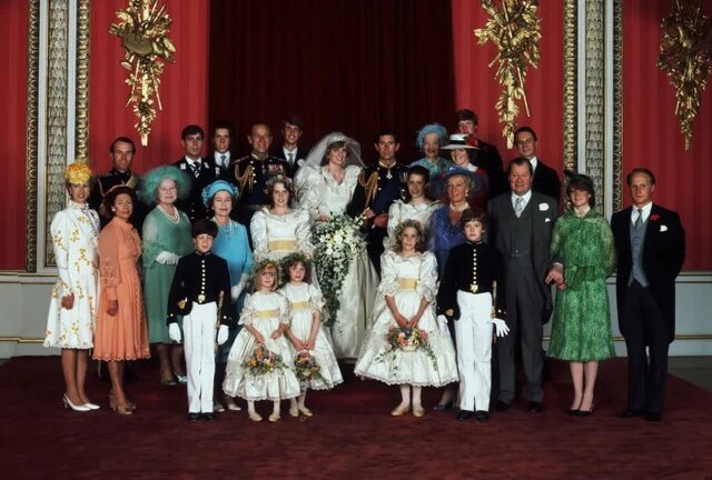 15 لحظه مهم زندگی ملکه الیزابت دوم