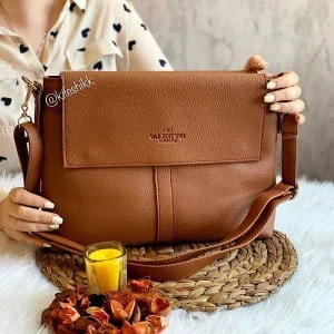 اصول ست کردن پالتوی چرم زنانه اصول ست کردن پالتوی چرم زنانه