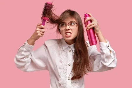 اسپری دو فاز محصولی شگفت انگیز برای موهای آسیب دیده Two-phase spray is an amazing product for damaged hair