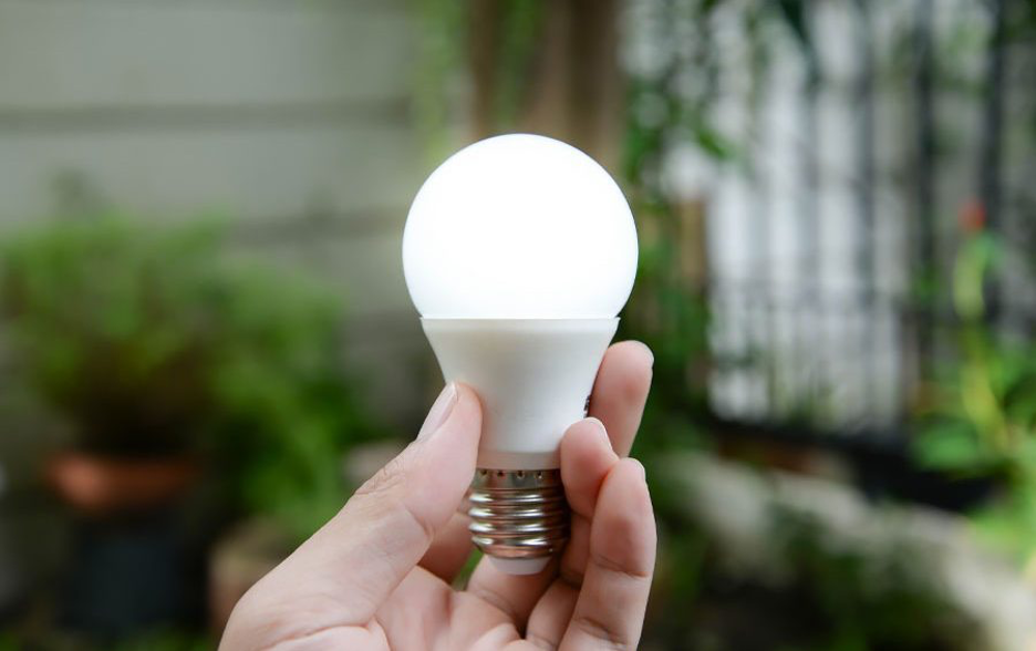 عمر لامپ‌های ال‌ای دی (LED) چقدر است؟