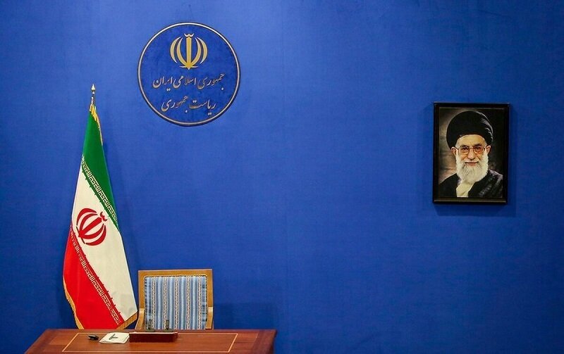 رئیس‌جمهور تراز ایران - ایواره