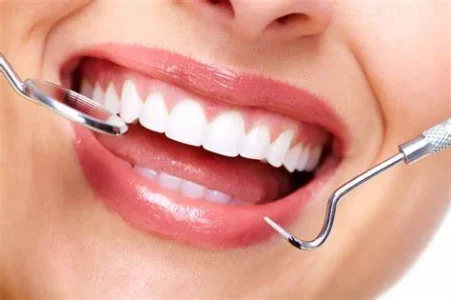 ابزارهای دندانپزشکی: تفاوتها و اهمیت استفاده از لوازم عمومی و یکبارمصرف Dental hygiene