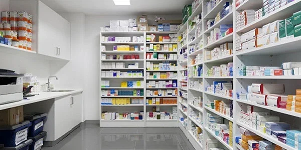 نکات مهم و ضروری برای خرید دارو از داروخانه‌های آنلاین: راهنمایی جامع برای انتخاب مطمئن
