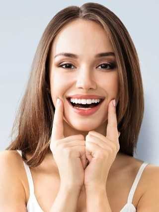 دندانپزشکی زیبایی در دبی؛ نگاهی به نوآوری های جدید طراحی لبخند