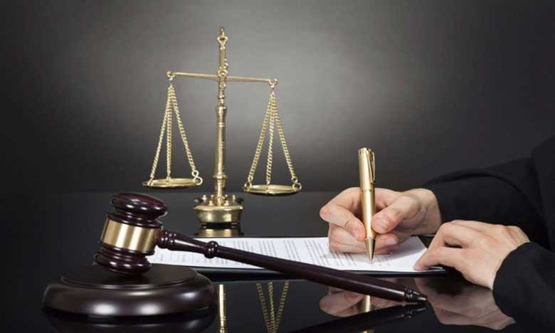 حداقل معدل قبولی در آزمون وکالت چقدر است؟