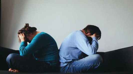 افسردگی و ژنتیک: نقش تفاوت های جنسیتی در ابتلای زنان و مردان افسردگی و ژنتیک: نقش تفاوت های جنسیتی در ابتلای زنان و مردان